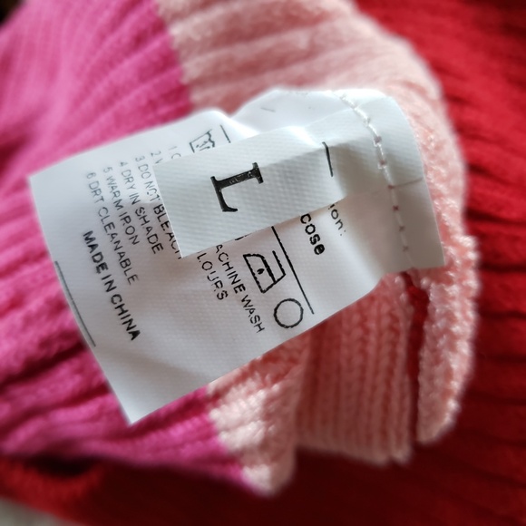 Pink Ombre Knit Set Size Large NEW! - Picture 12 of 14
